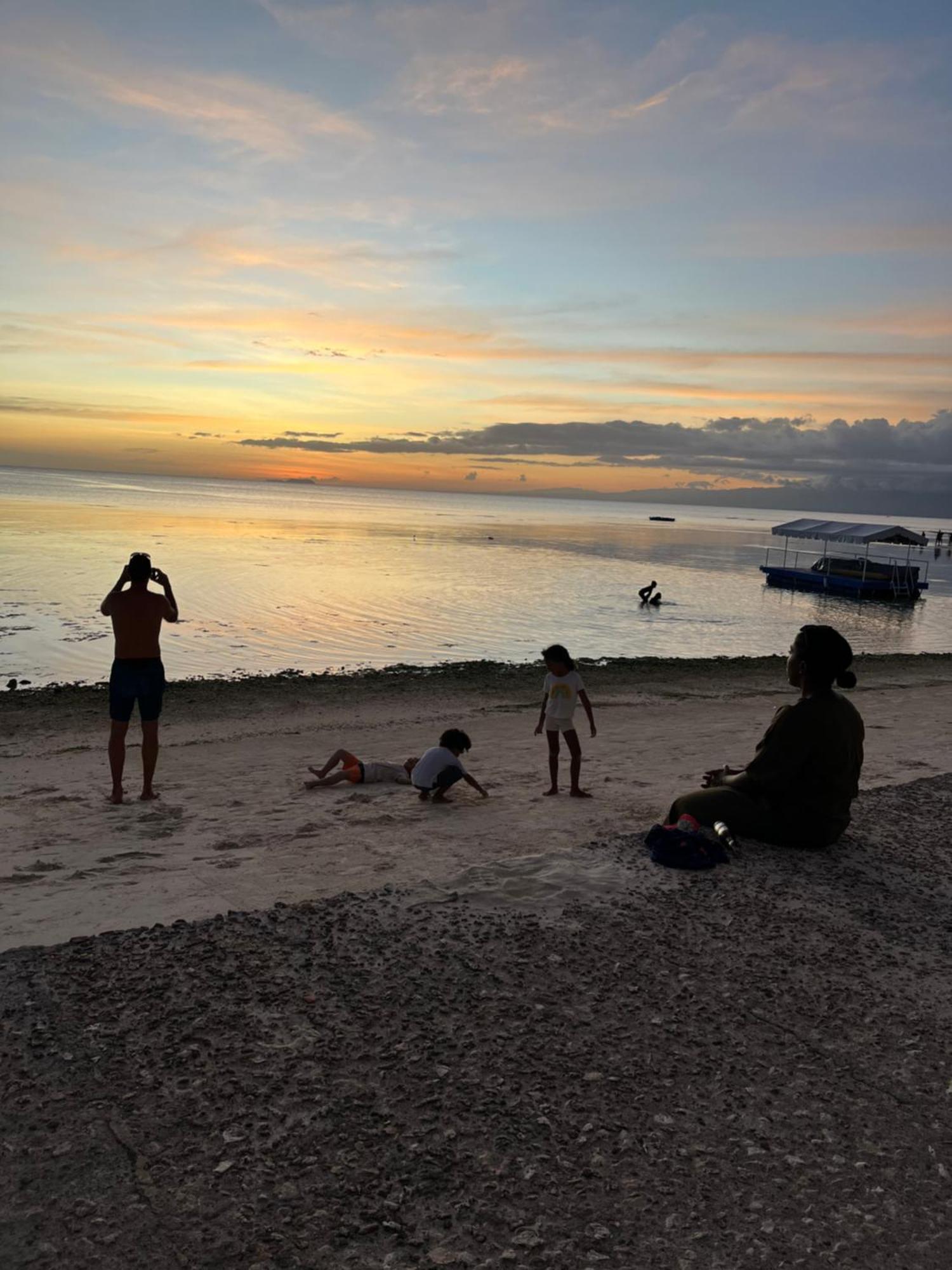 Golden Sunset Inn Siquijor Exterior foto